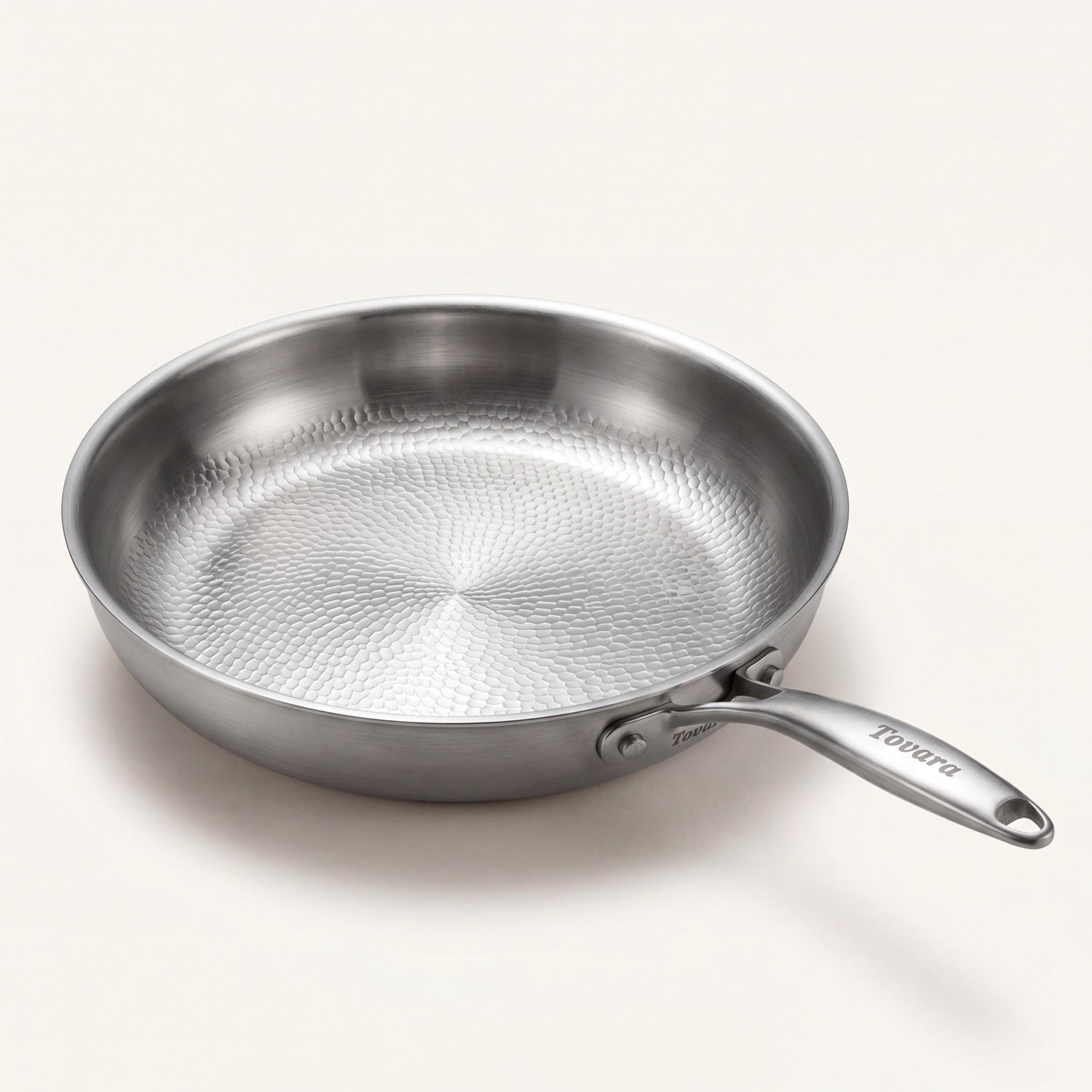M · 26 cm